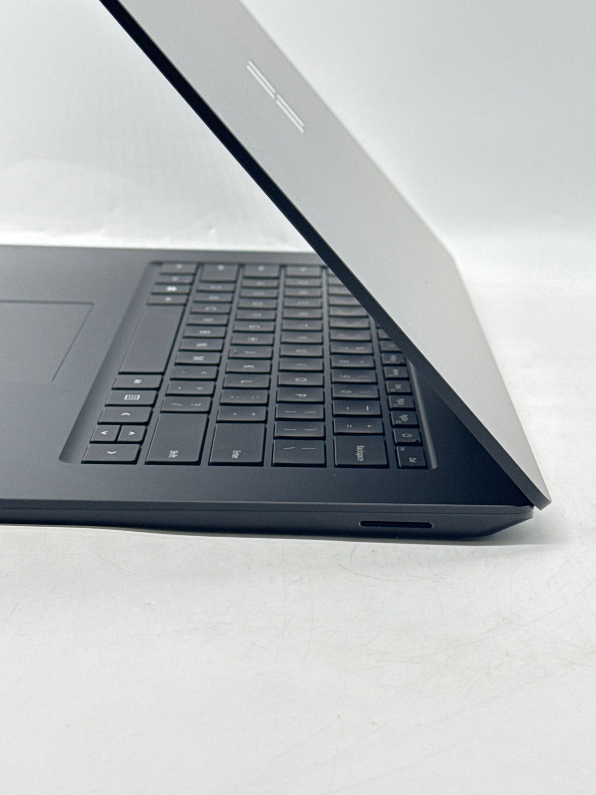 Microsoft Surface Laptop 4 1979 i7-1185G7 16GB RAM 512GB SSD Black - Used