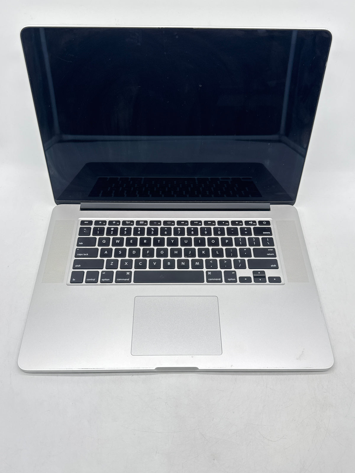Apple MacBook Pro A1398 Core i7 8GB RAM 256GB Flash Storage 15in Read