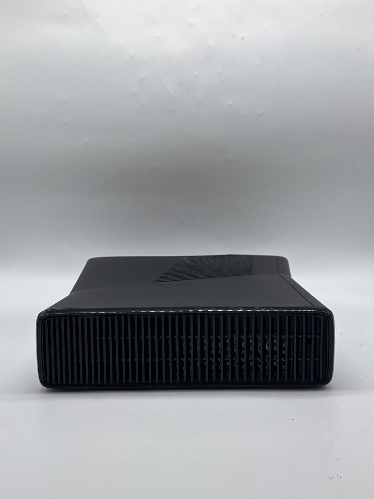 Microsoft Xbox 360 S Console 1439 Black with Controller - No Power Cable
