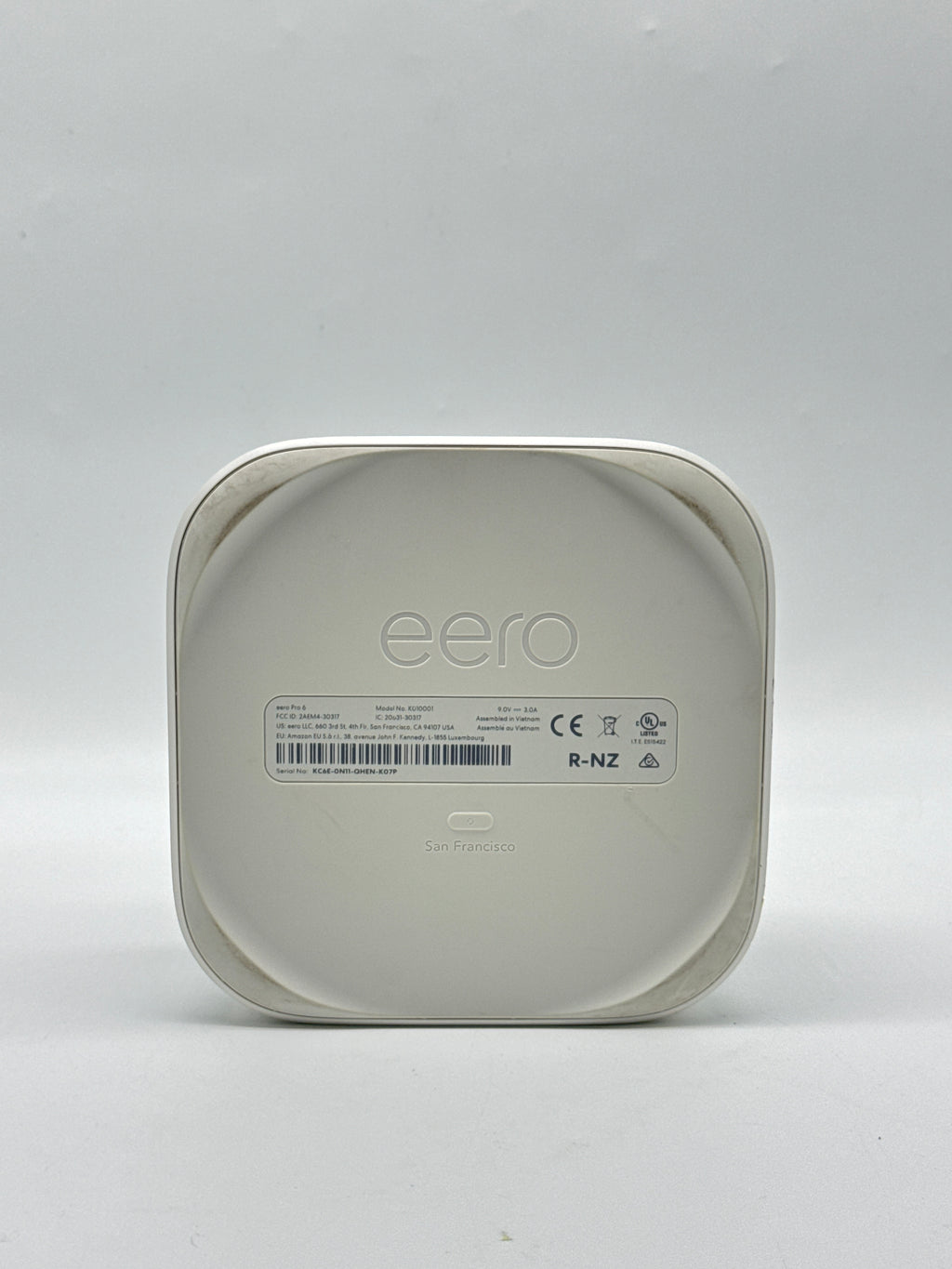 eero Pro 6 Tri-Band Mesh Wi-Fi 6 Router AX4200 Model K010001 - Used