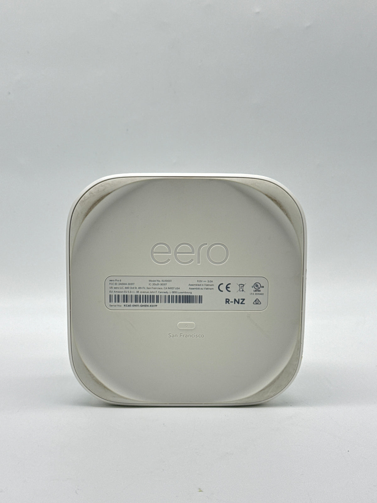 eero Pro 6 Tri-Band Mesh Wi-Fi 6 Router AX4200 Model K010001 - Used