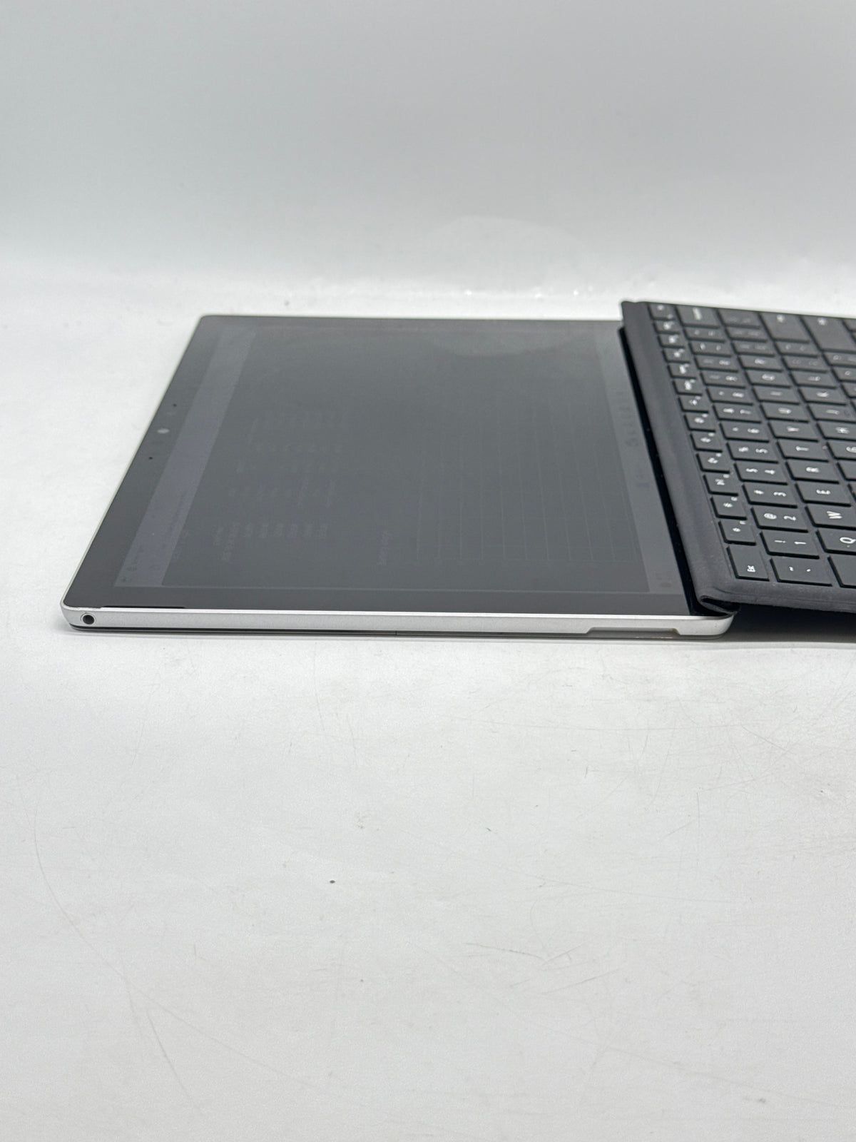Microsoft Surface Pro 7 Plus i5-1135G7 16GB RAM 256GB SSD Silver - READ