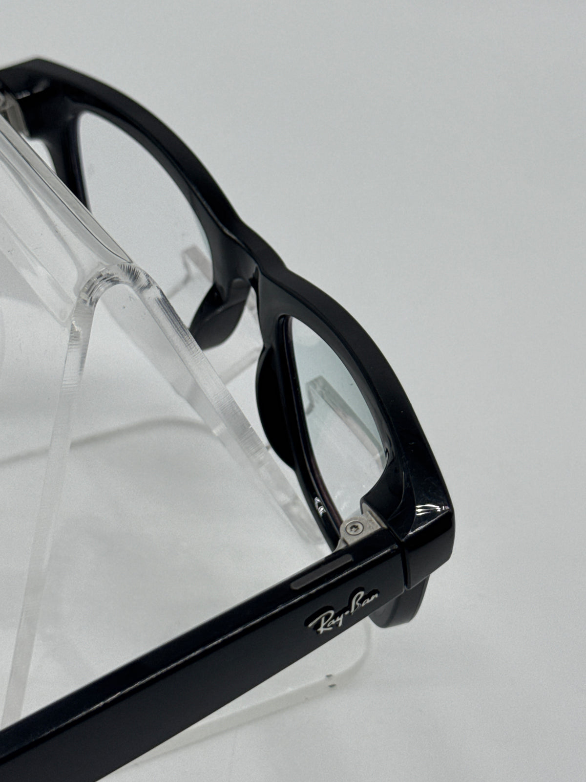 Ray-Ban Meta Wayfarer Gen 1 Smart Glasses RW4006 32GB Black - Used