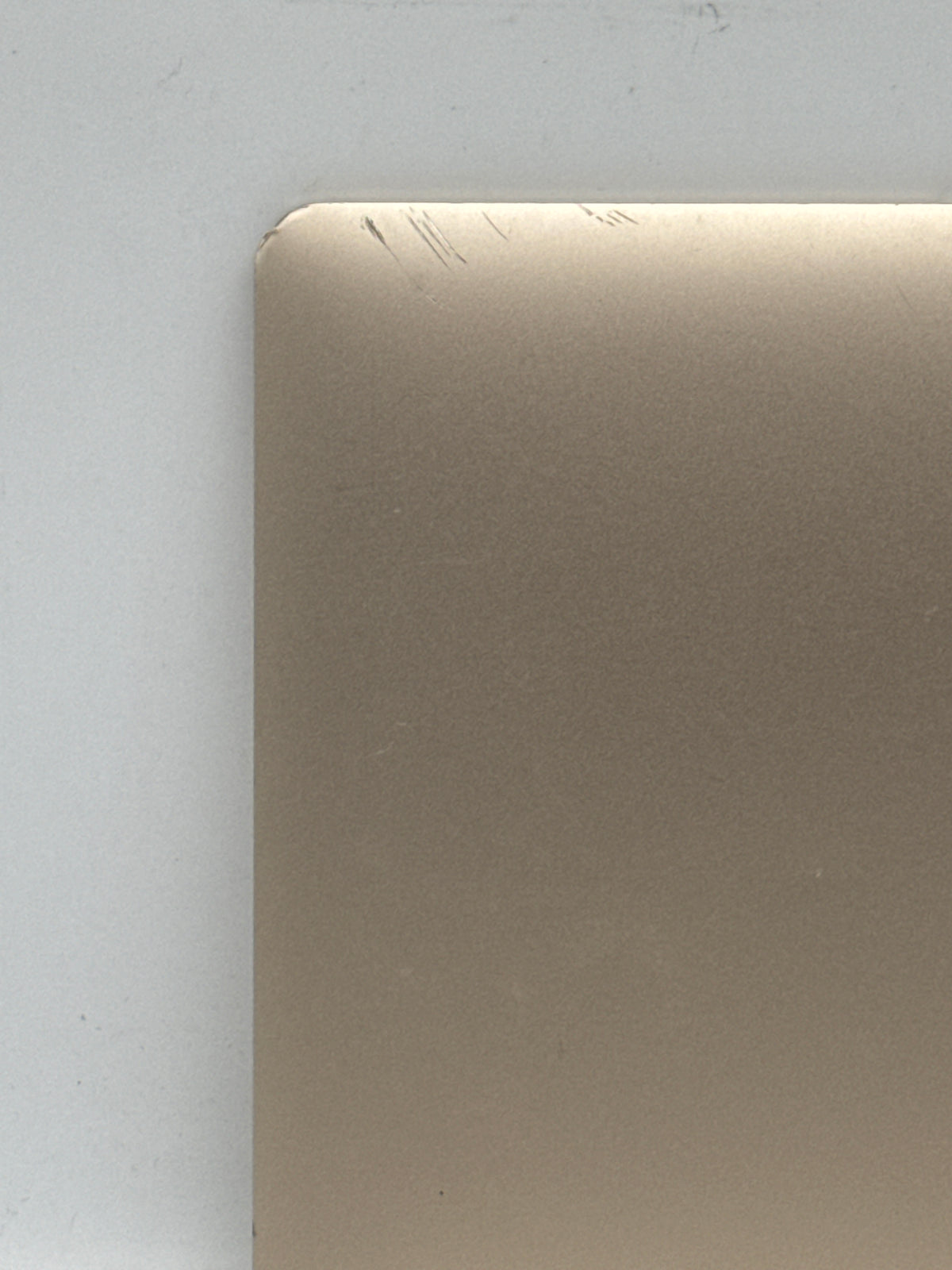 Apple MacBook Retina 12in Early 2015 M-5Y31 8GB RAM 256GB SSD Gold Read