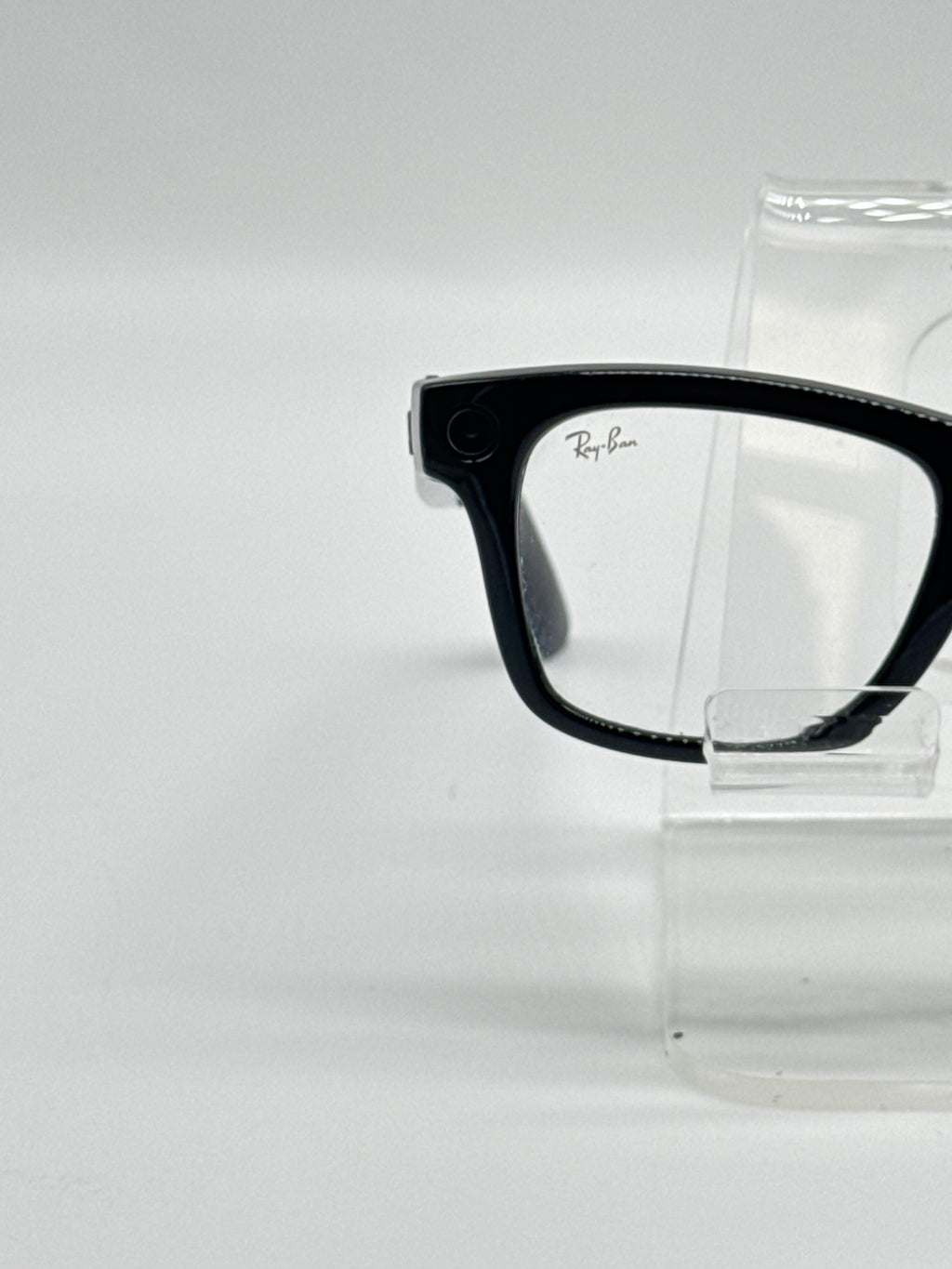 Ray-Ban Meta Wayfarer Gen 1 Smart Glasses RW4006 32GB Black - Used