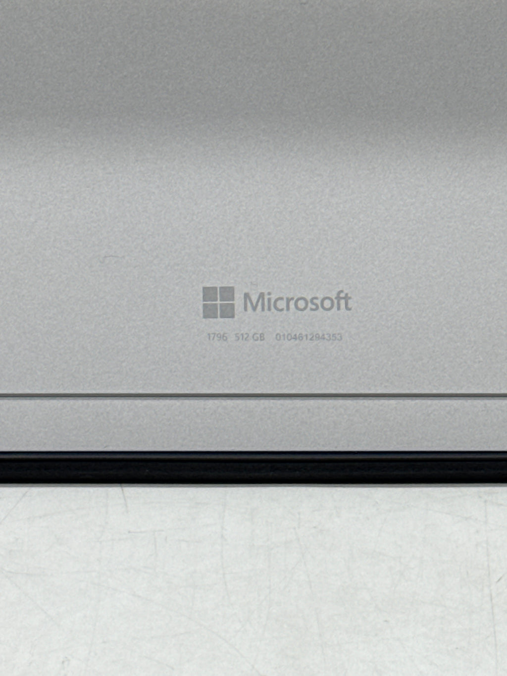 Microsoft Surface Pro 6 i7-8650U 16GB RAM 512GB SSD Read