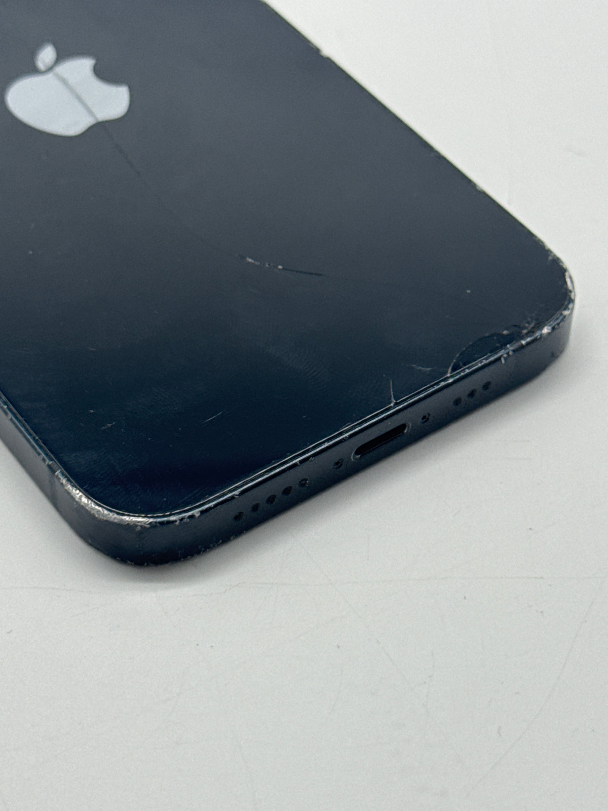 Apple iPhone 14 128GB Midnight Cracked Screen and Back Glass Unlocked