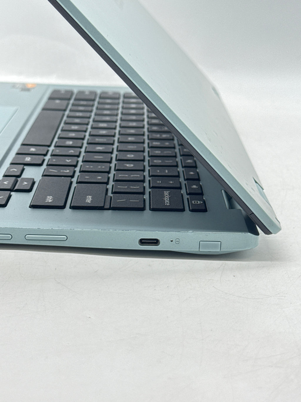 ASUS Chromebook CM1402FM2A-WS44FT Kompanio 520 4GB RAM 64GB eMMC 14in - Used