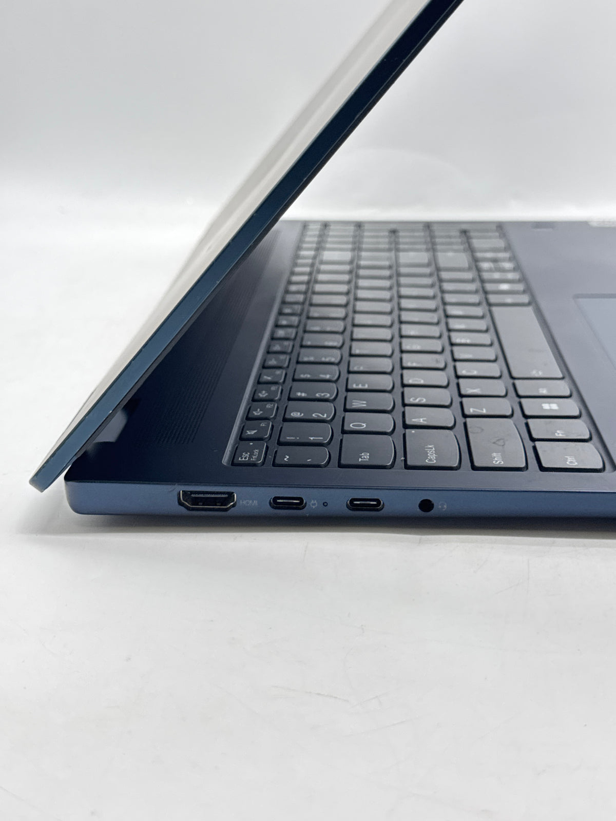 Lenovo IdeaPad 5 2in1 16IRU9 Intel Core 7 150U 16GB RAM 1TB SSD Read