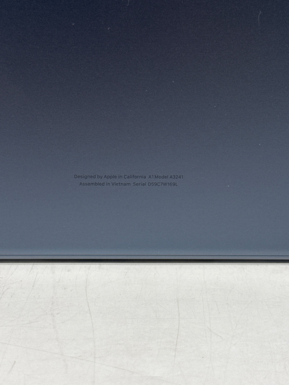 Apple MacBook Air 15in 2025 M4 Chip 16GB RAM 256GB SSD Midnight - Used