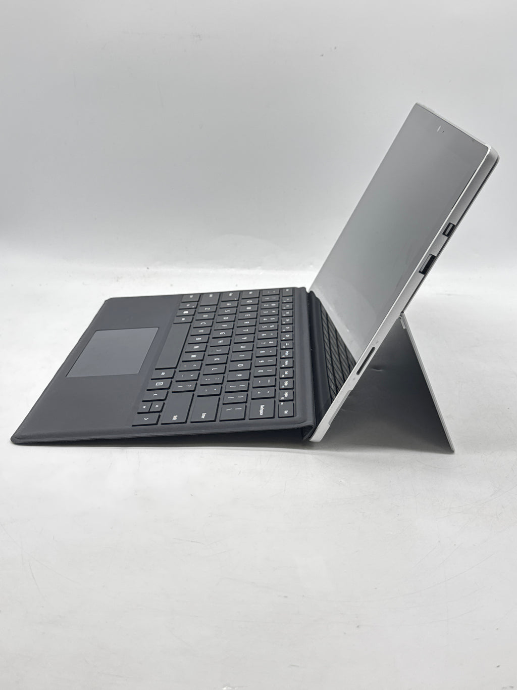 Microsoft Surface Pro 6 i7-8650U 16GB RAM 512GB SSD Read