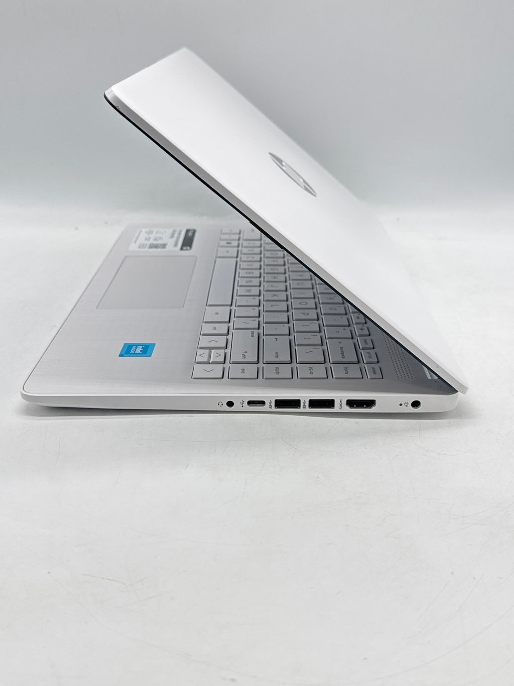 HP 14-dq0052dx 14in Celeron N4120 4GB RAM 64GB SSD White - Used