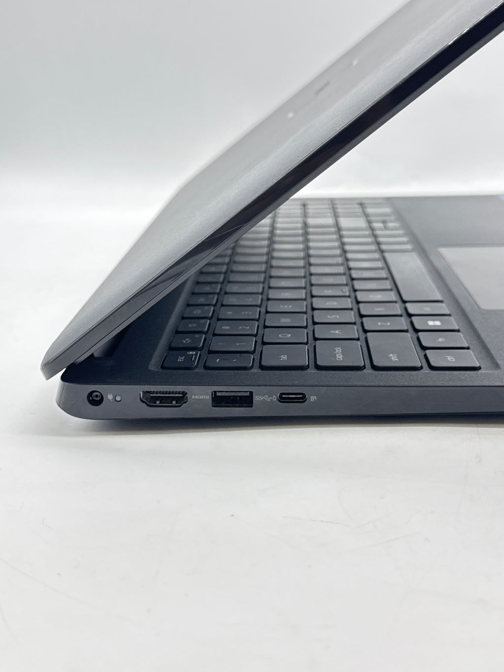 Dell Latitude 3520 14in Core i5 1135G7 4GB RAM 256GB SSD MX350 Black - Used