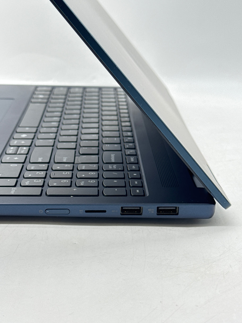 Lenovo IdeaPad 5 2in1 16IRU9 Intel Core 7 150U 16GB RAM 1TB SSD Read